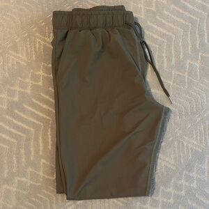 Zyia Active Everywhere Women’s Olive Green  Pants